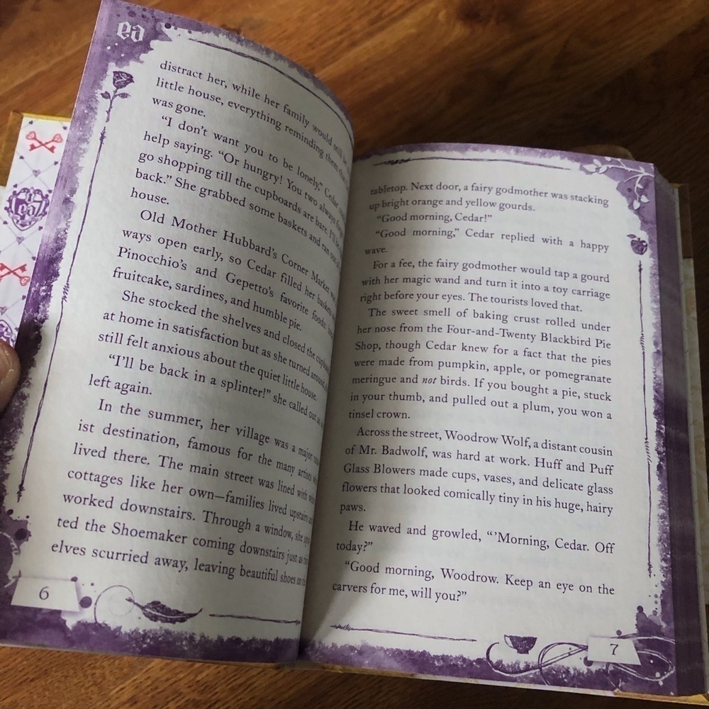 Ever After High: Once Upon a Time: A Story Collection, Hardback book - Picture 3 of 5